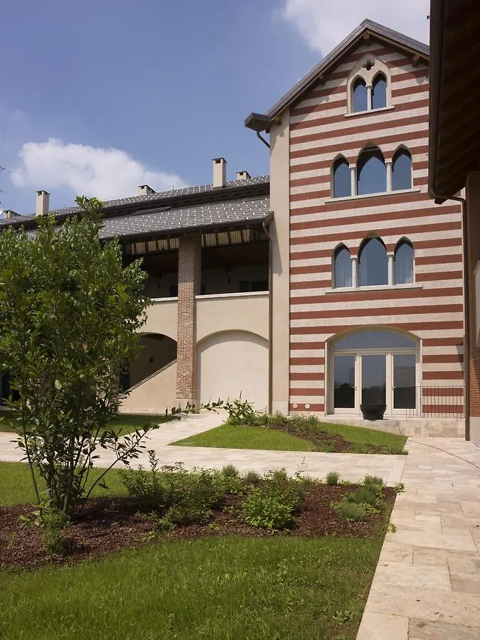 Cascina La Salette Residence Paderno d'Adda Italy